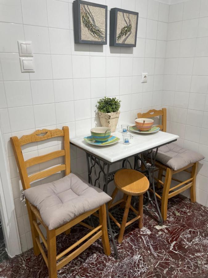 Mosaic Art Apartment In Plaka เอเธนส์ ภายนอก รูปภาพ